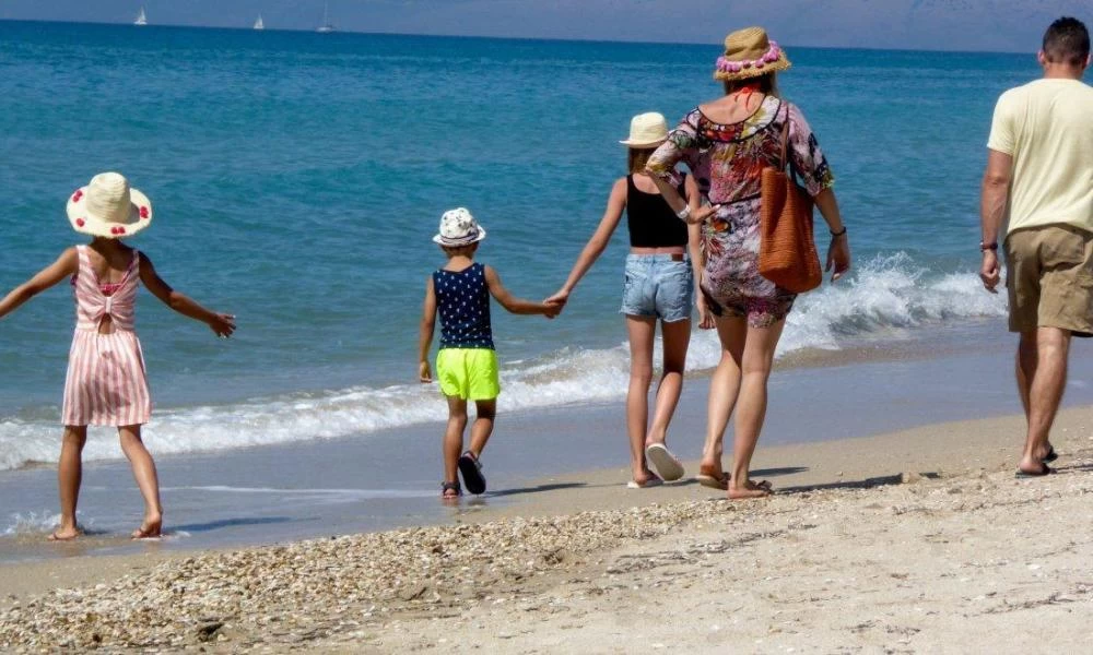 Αντίστροφη μέτρηση για τους τυχερούς του προγράμματος «Τουρισμός για όλους»
